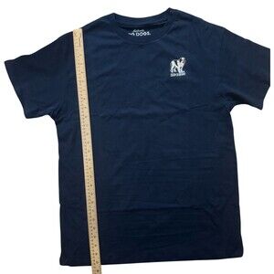 Big Dog Size Medium Navy Graphic Tee